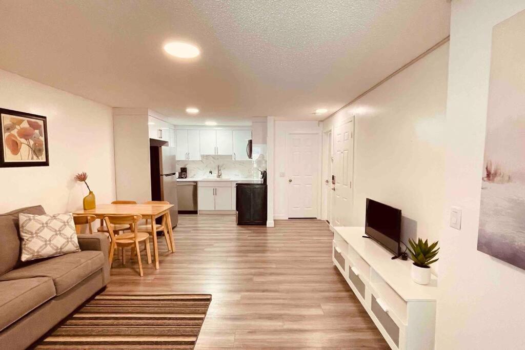 شقة Unit #201 Cozy Mountain View 1Br In Dt كانمور المظهر الخارجي الصورة